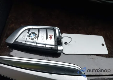 2020 BMW M550I xDrive z USA, uszkodzony, nr VIN WBAJS7C01LCD16206